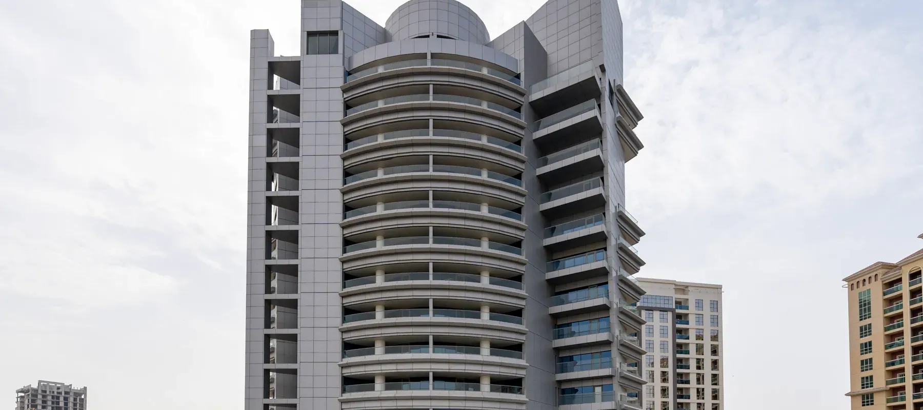 Pyramisa Hotel Apartments, Dubai Land, Dubai - Exclusive Links