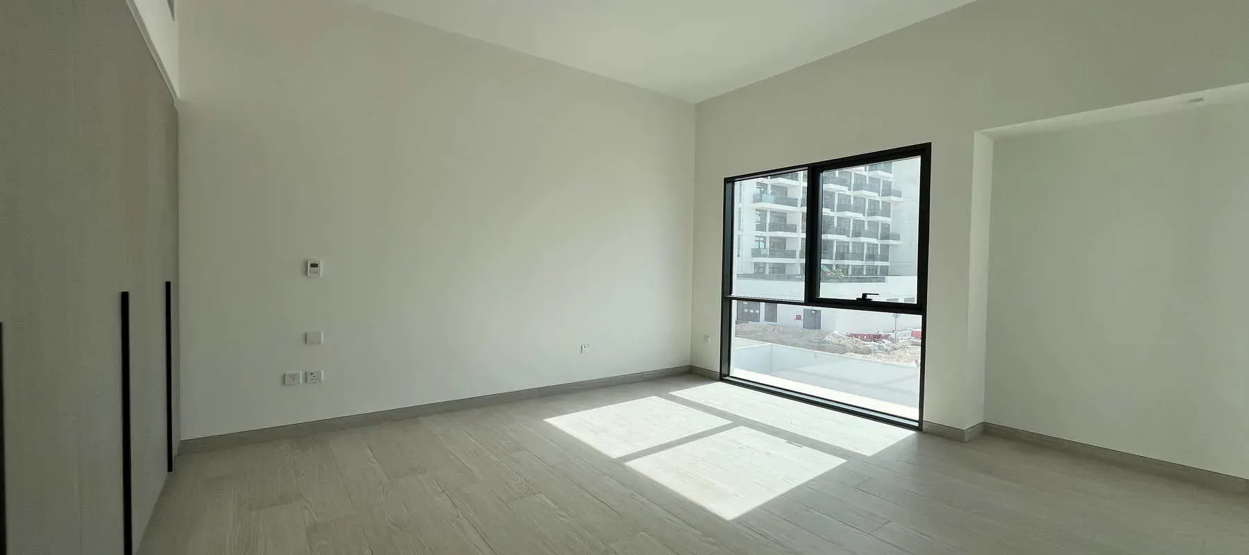 Murooj Al Furjan, Al Furjan, Dubai - Exclusive Links