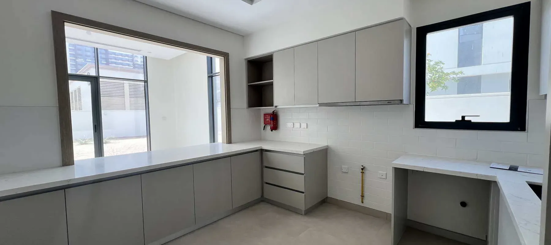 Murooj Al Furjan, Al Furjan, Dubai - Exclusive Links