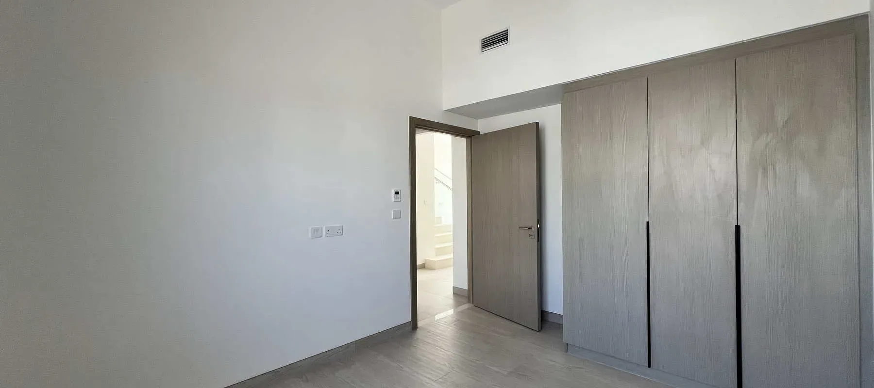 Murooj Al Furjan, Al Furjan, Dubai - Exclusive Links