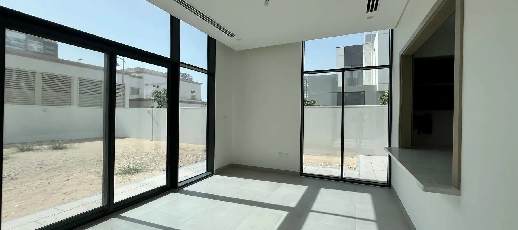 Murooj Al Furjan, Al Furjan, Dubai - Exclusive Links