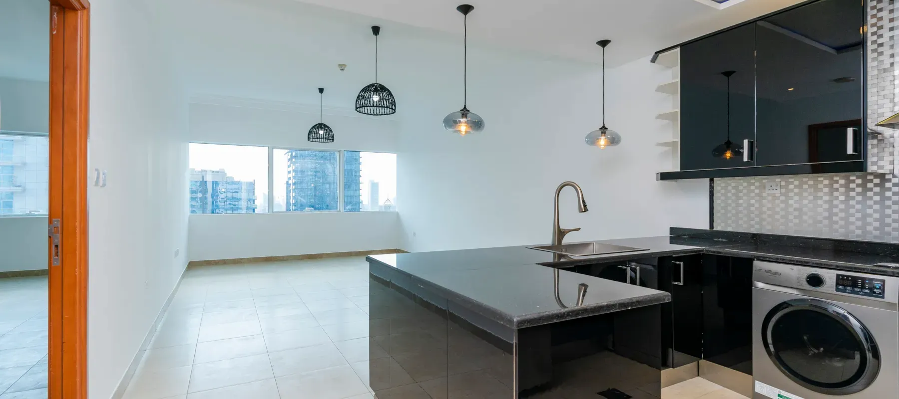 MAG 218, Dubai Marina, Dubai - Exclusive Links