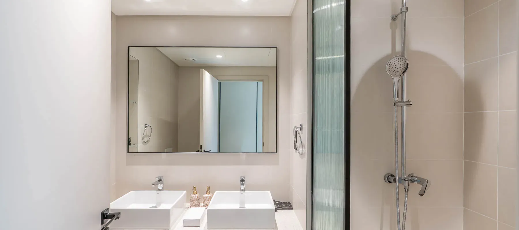 Marina Vista, EMAAR Beachfront, Dubai Harbour, Dubai - Exclusive Links