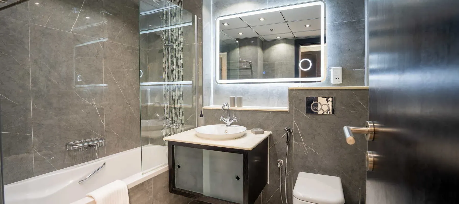 Al Majara 1, Al Majara, Dubai Marina, Dubai - Exclusive Links
