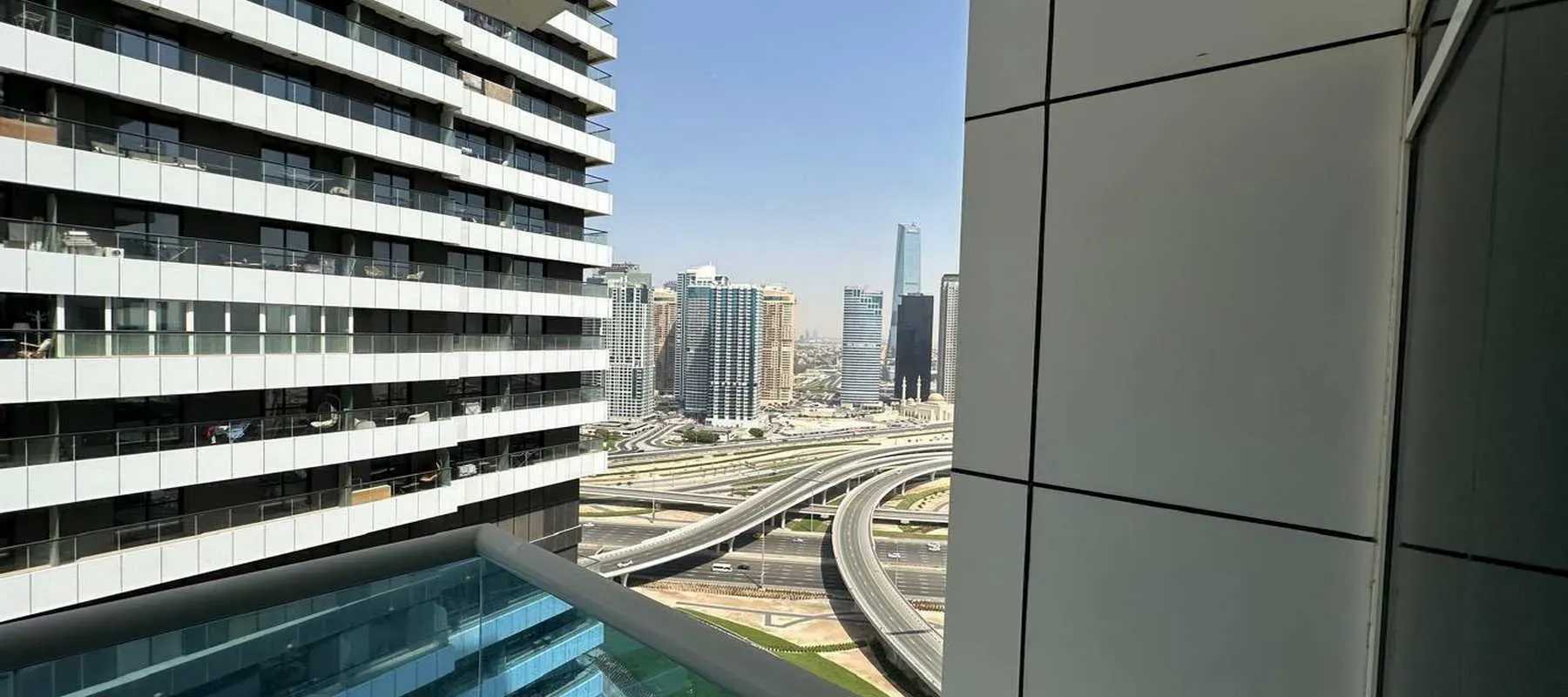 Opal Tower Marina, Dubai Marina, Dubai - Exclusive Links