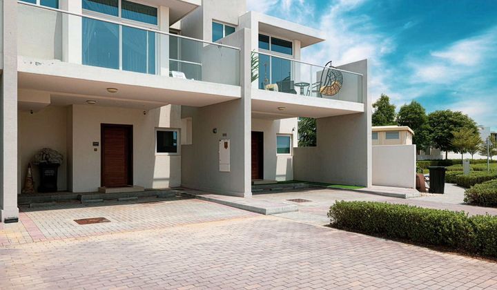 Vacant | Private Location | Fully Furnished - Exclusive Links