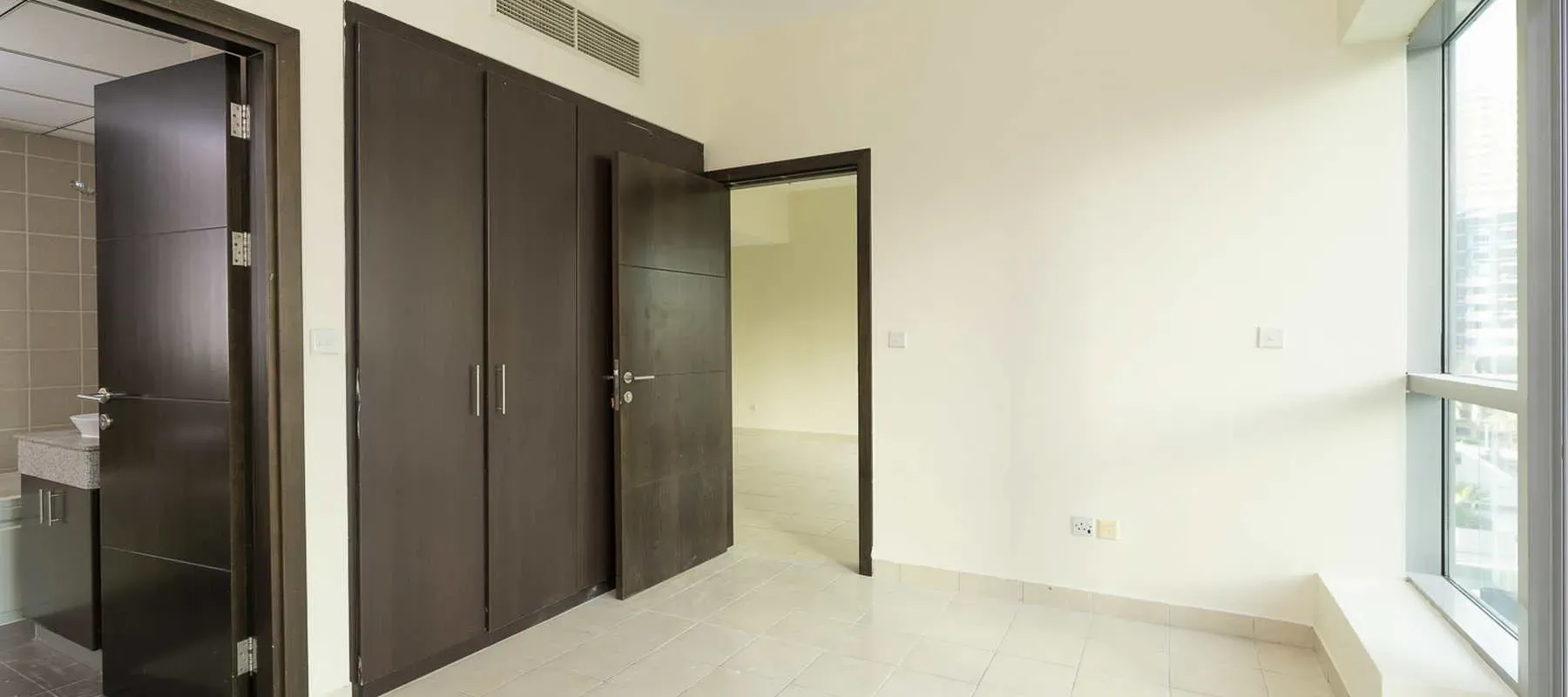 The Point, Dubai Marina, Dubai - Exclusive Links