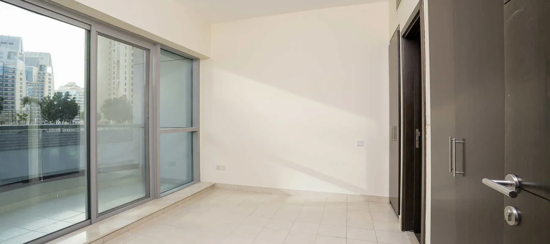 The Point, Dubai Marina, Dubai - Exclusive Links