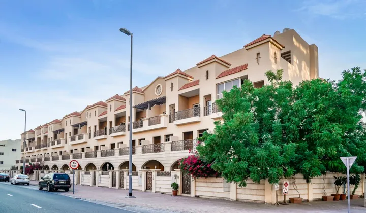 4 bedroom villa For Sale - Exclusive Links