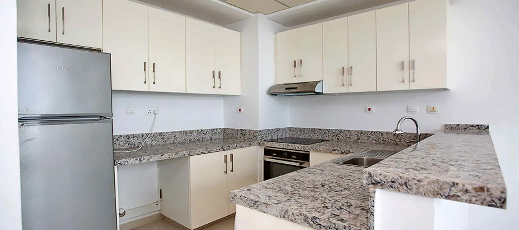 Botanica Tower, Dubai Marina, Dubai - Exclusive Links