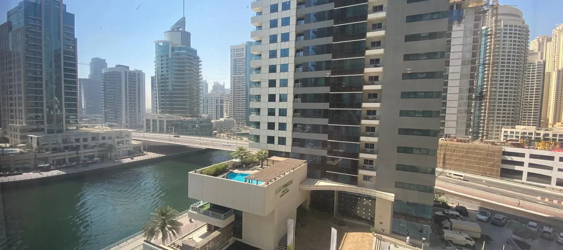 No.9, Dubai Marina, Dubai - Exclusive Links