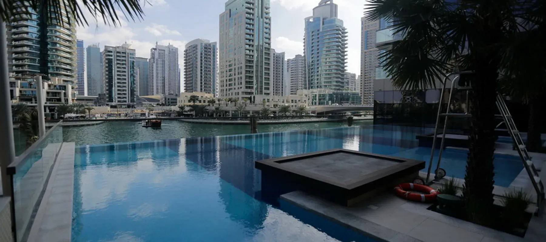 No.9, Dubai Marina, Dubai - Exclusive Links