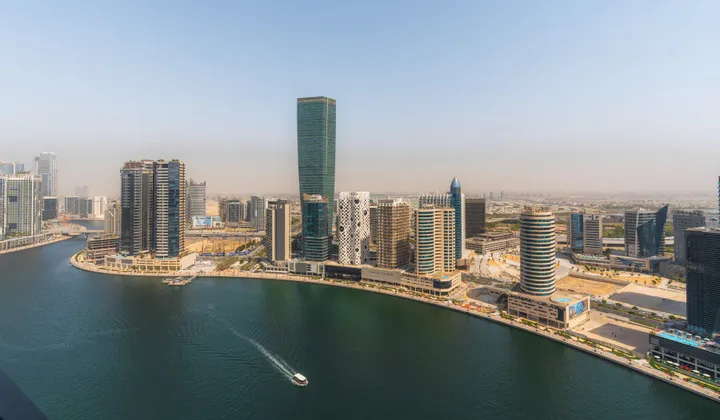 3 bedroom apartment For Sale - Exclusive Links