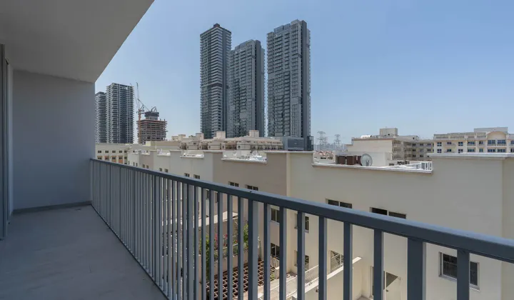 1 bedroom apartment For Sale - Exclusive Links