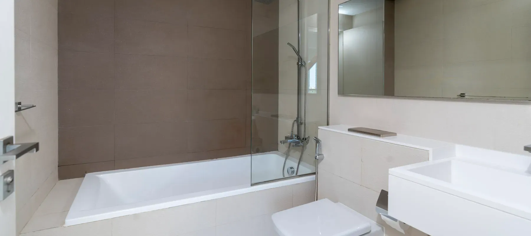 West Avenue Tower, Dubai Marina, Dubai - Exclusive Links