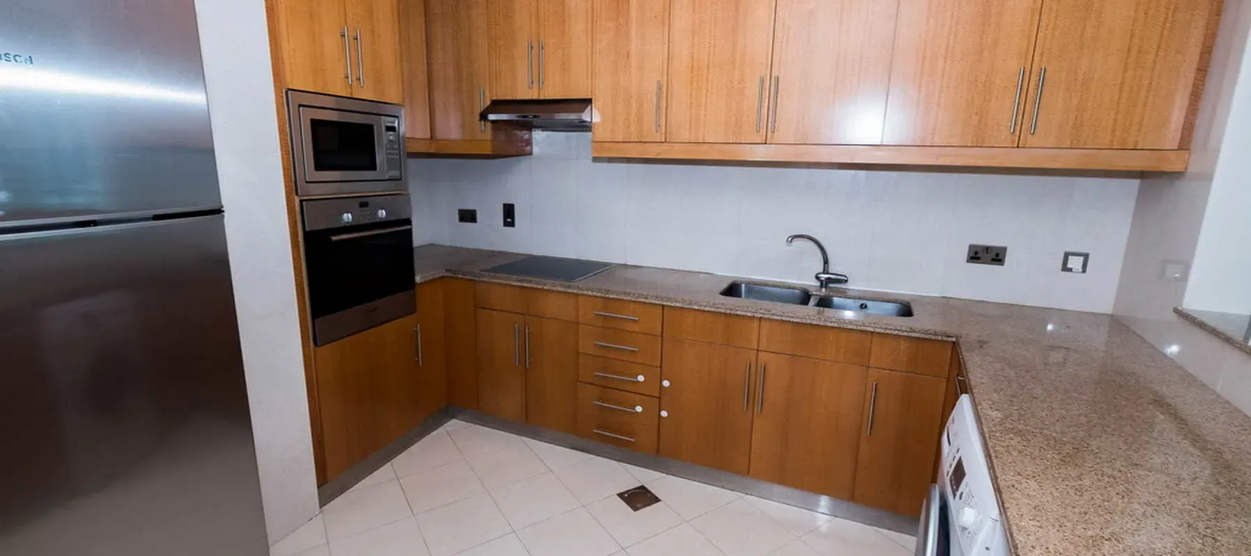 Trident Grand Residence, Dubai Marina, Dubai - Exclusive Links