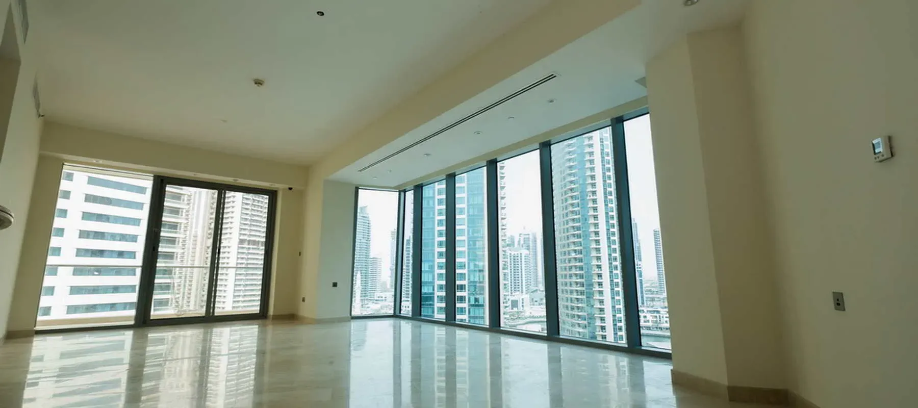 Trident Grand Residence, Dubai Marina, Dubai - Exclusive Links
