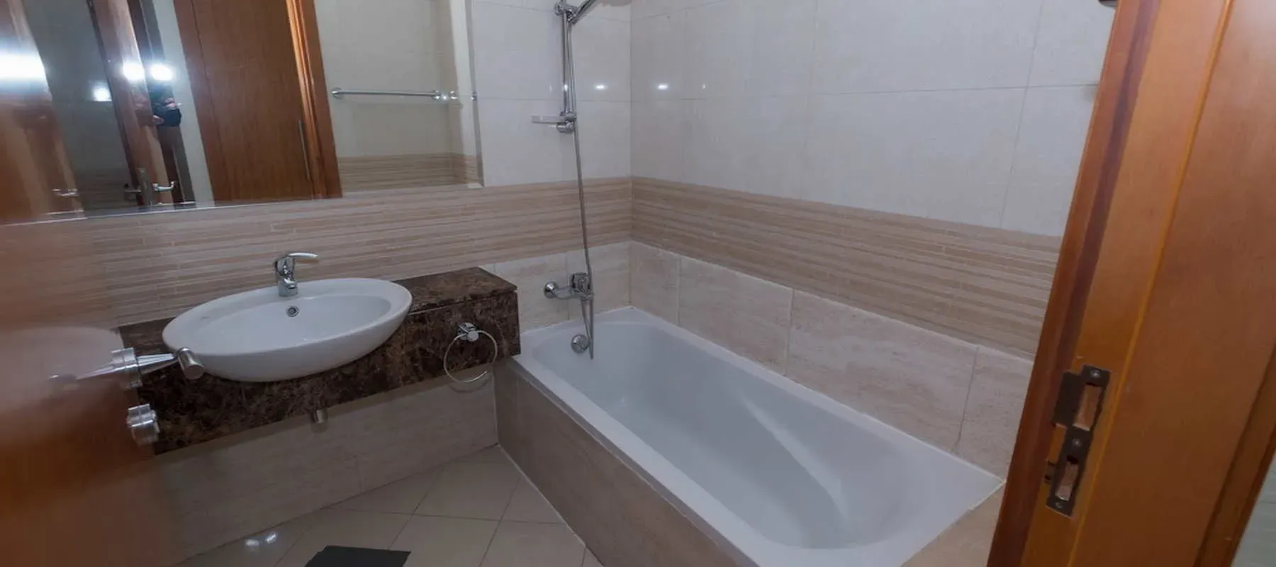 Trident Grand Residence, Dubai Marina, Dubai - Exclusive Links