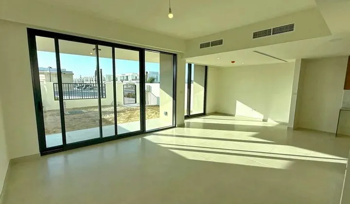 3 bedroom townhouse To Let - Exclusive Links
