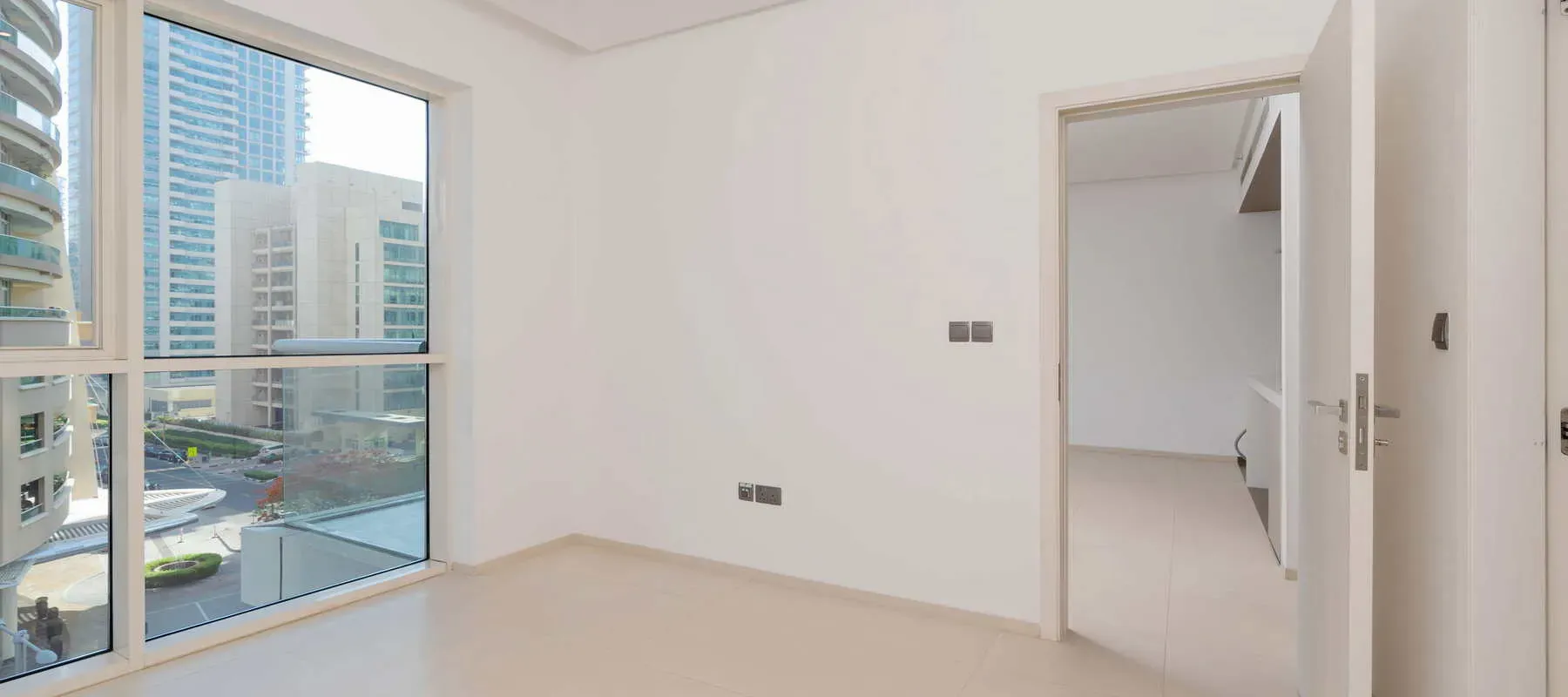 West Avenue Tower, Dubai Marina, Dubai - Exclusive Links