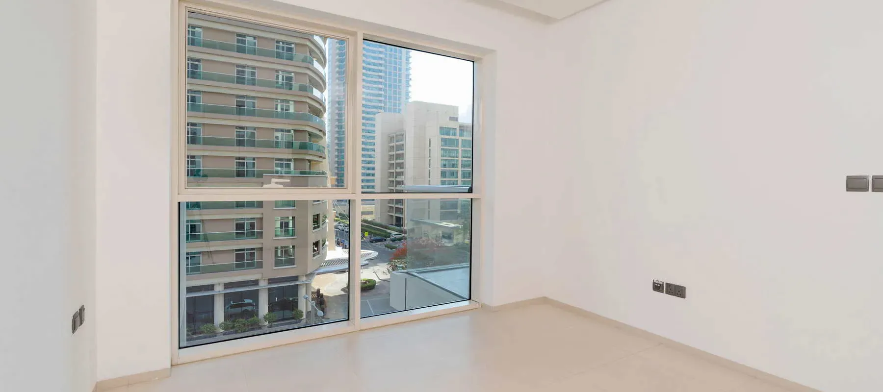 West Avenue Tower, Dubai Marina, Dubai - Exclusive Links
