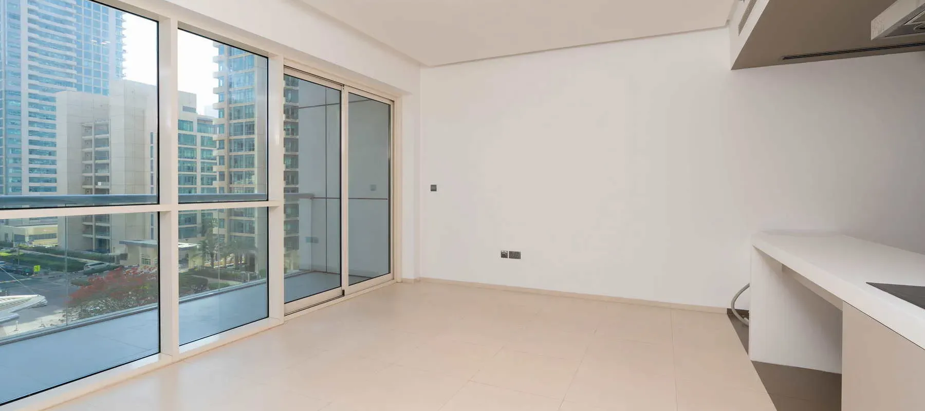 West Avenue Tower, Dubai Marina, Dubai - Exclusive Links