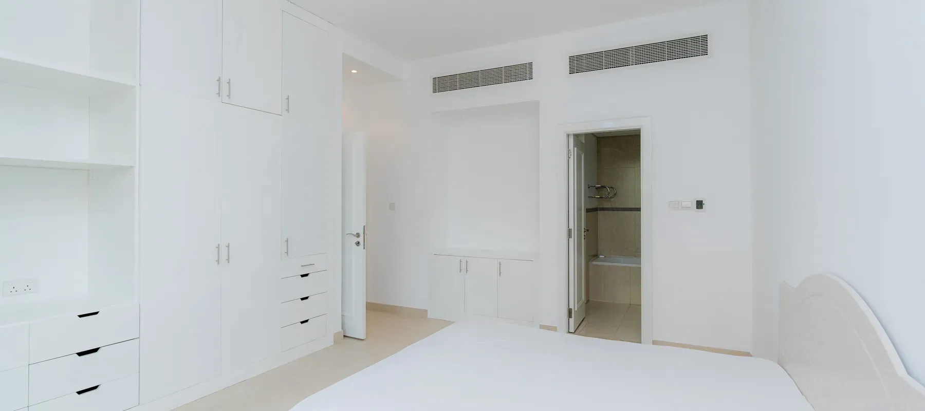 Travo Tower B, Travo, The Views, Dubai - Exclusive Links