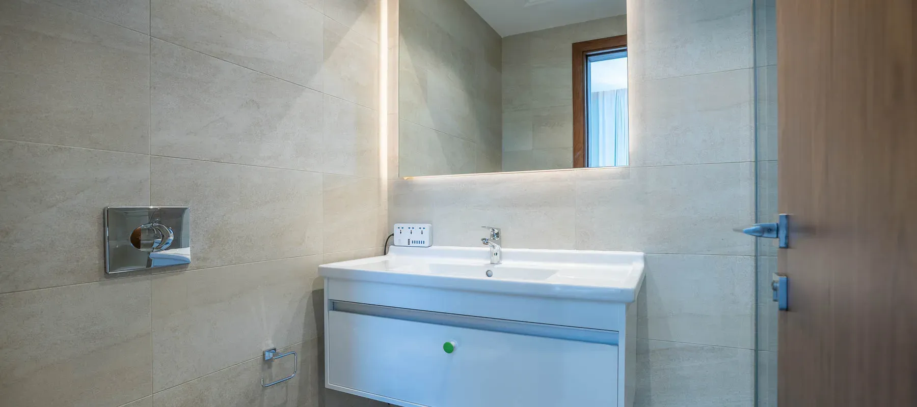 No.9, Dubai Marina, Dubai - Exclusive Links