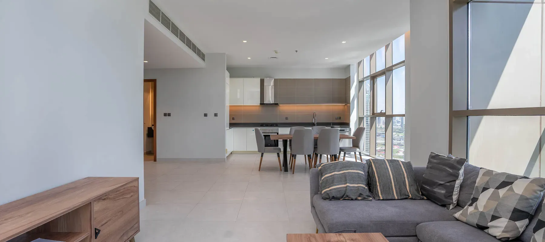 No.9, Dubai Marina, Dubai - Exclusive Links