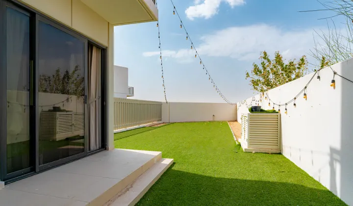 3 bedroom townhouse To Let - Exclusive Links