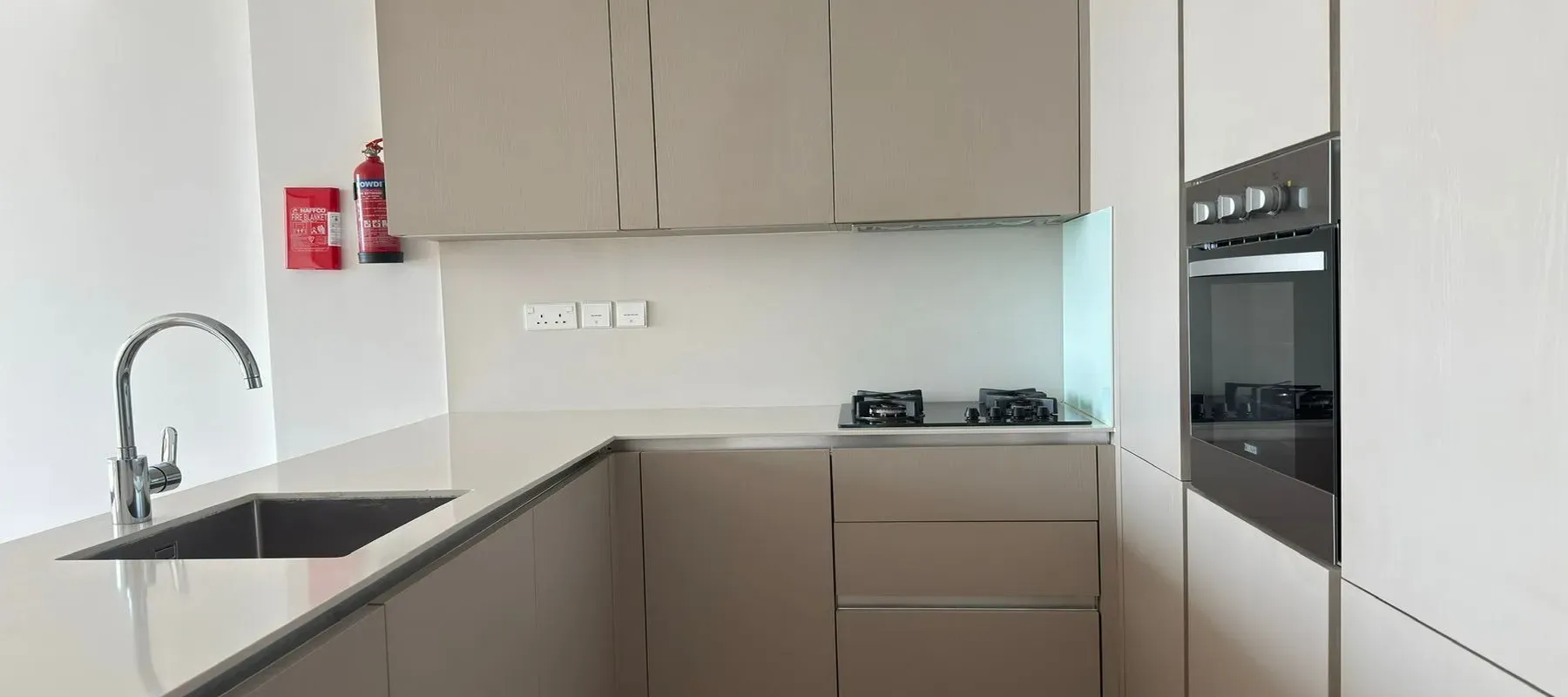 East 40, Al Furjan, Dubai - Exclusive Links
