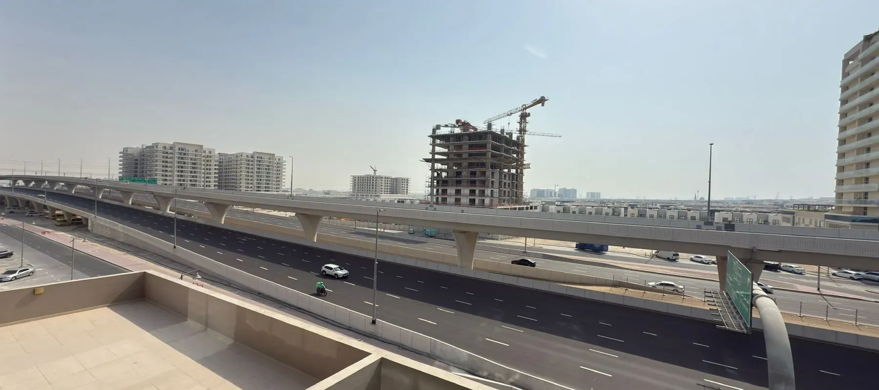 East 40, Al Furjan, Dubai - Exclusive Links