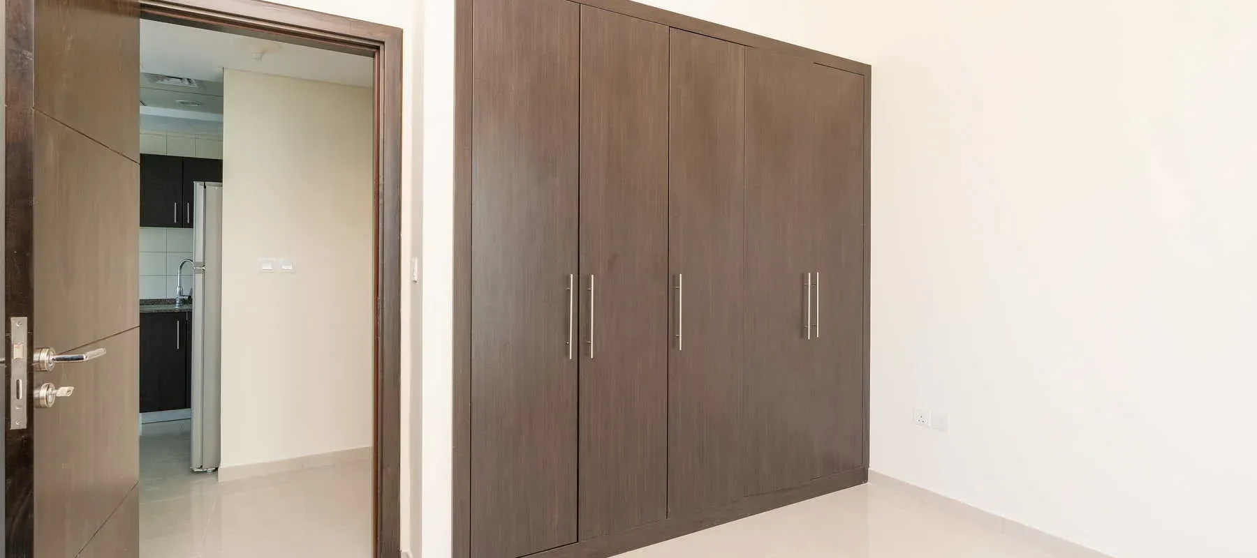 Central Tower, Bay Central, Dubai Marina, Dubai - Exclusive Links