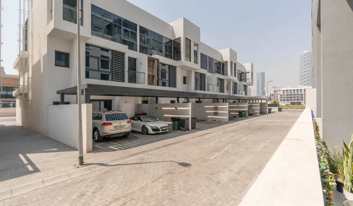 1 bedroom apartment For Sale - Exclusive Links