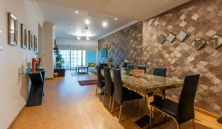 3 bedroom apartment For Sale - Exclusive Links