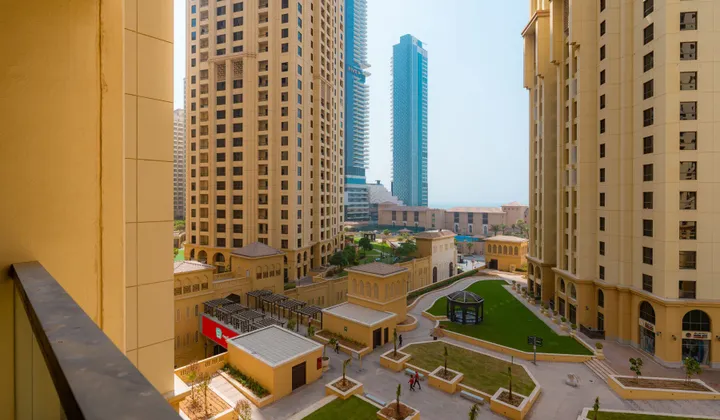 1 bedroom apartment For Sale - Exclusive Links