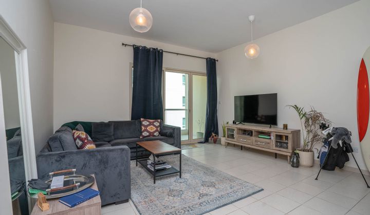 Lovely 1 BR | Green Pathway View | Exclusive - Exclusive Links