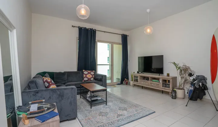 1 bedroom apartment For Sale - Exclusive Links